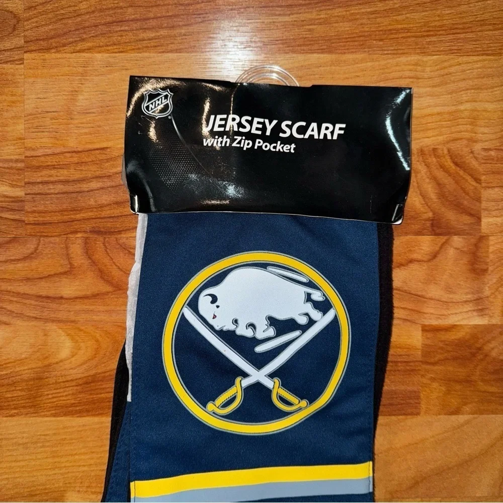 NWT Buffalo Sabres Jersey Scarf With Zip Pocket Team Colors Graphic Print NHL